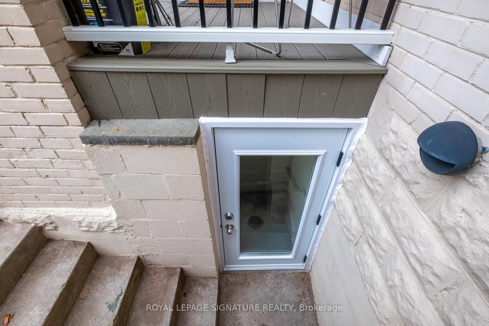 36 Thyra Avenue, Unit Lower - Photo 19