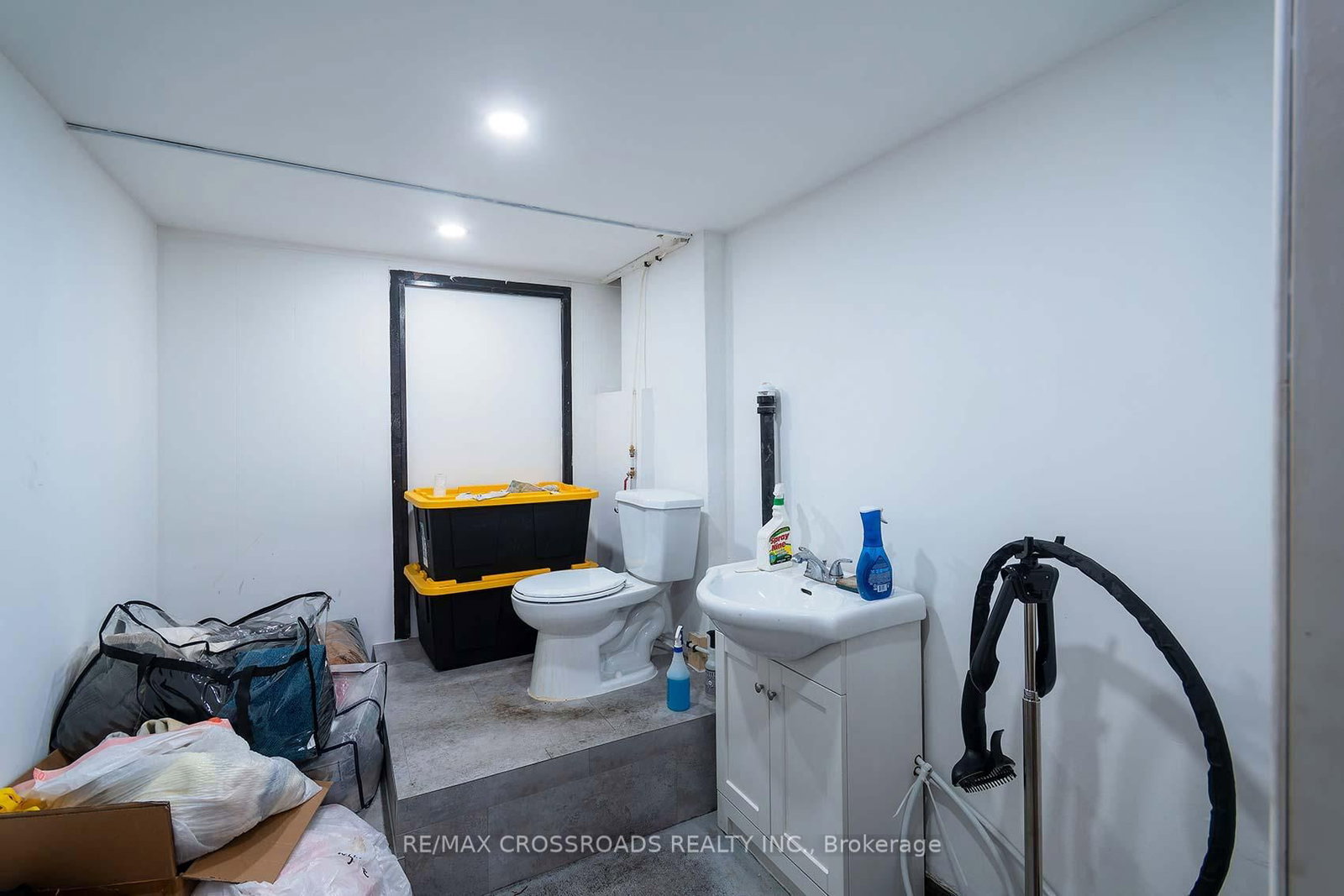 2230 Kingston Road - Photo 27