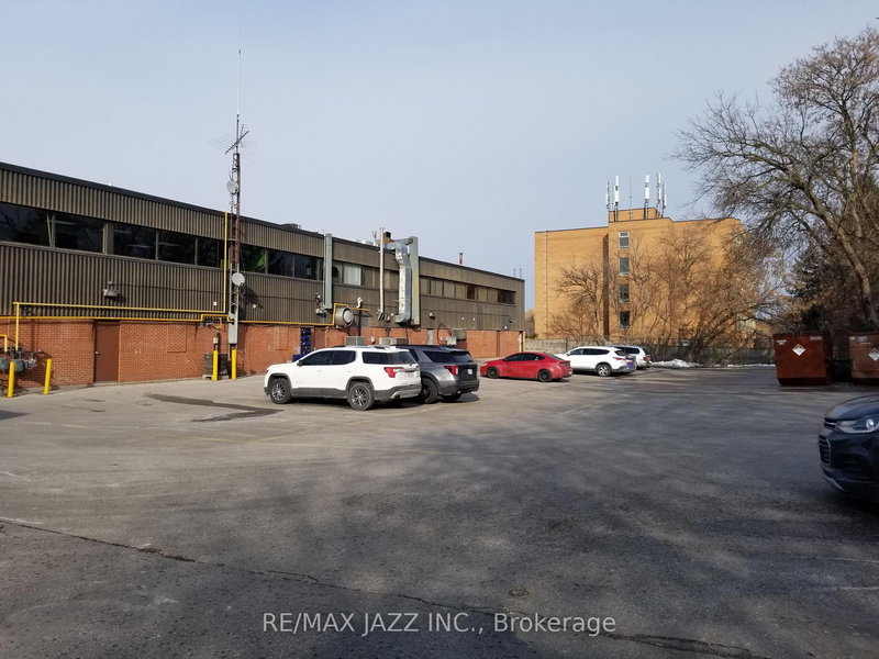 206 - 633 King St E, Oshawa, L1H 1G3 | Image 2