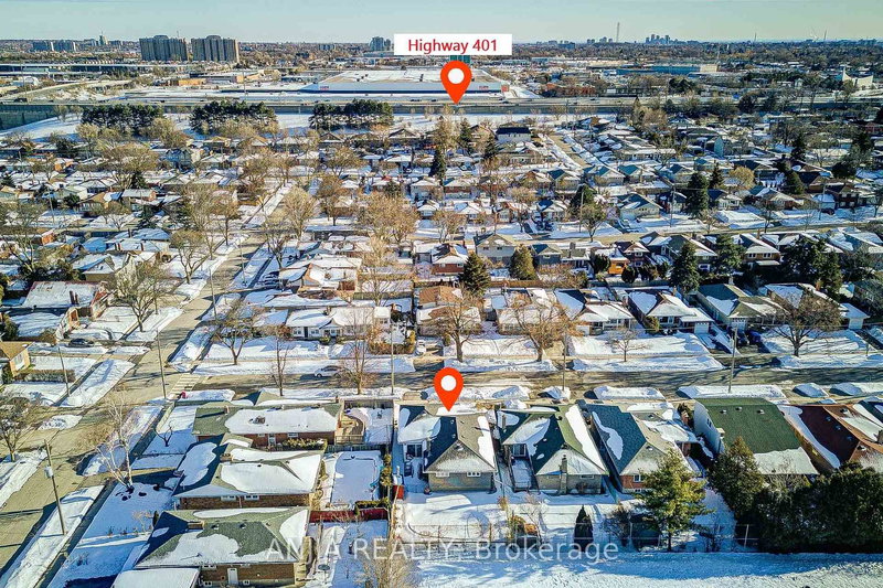 36 Birchard St, Toronto, M1T 1Z2 | Image 3