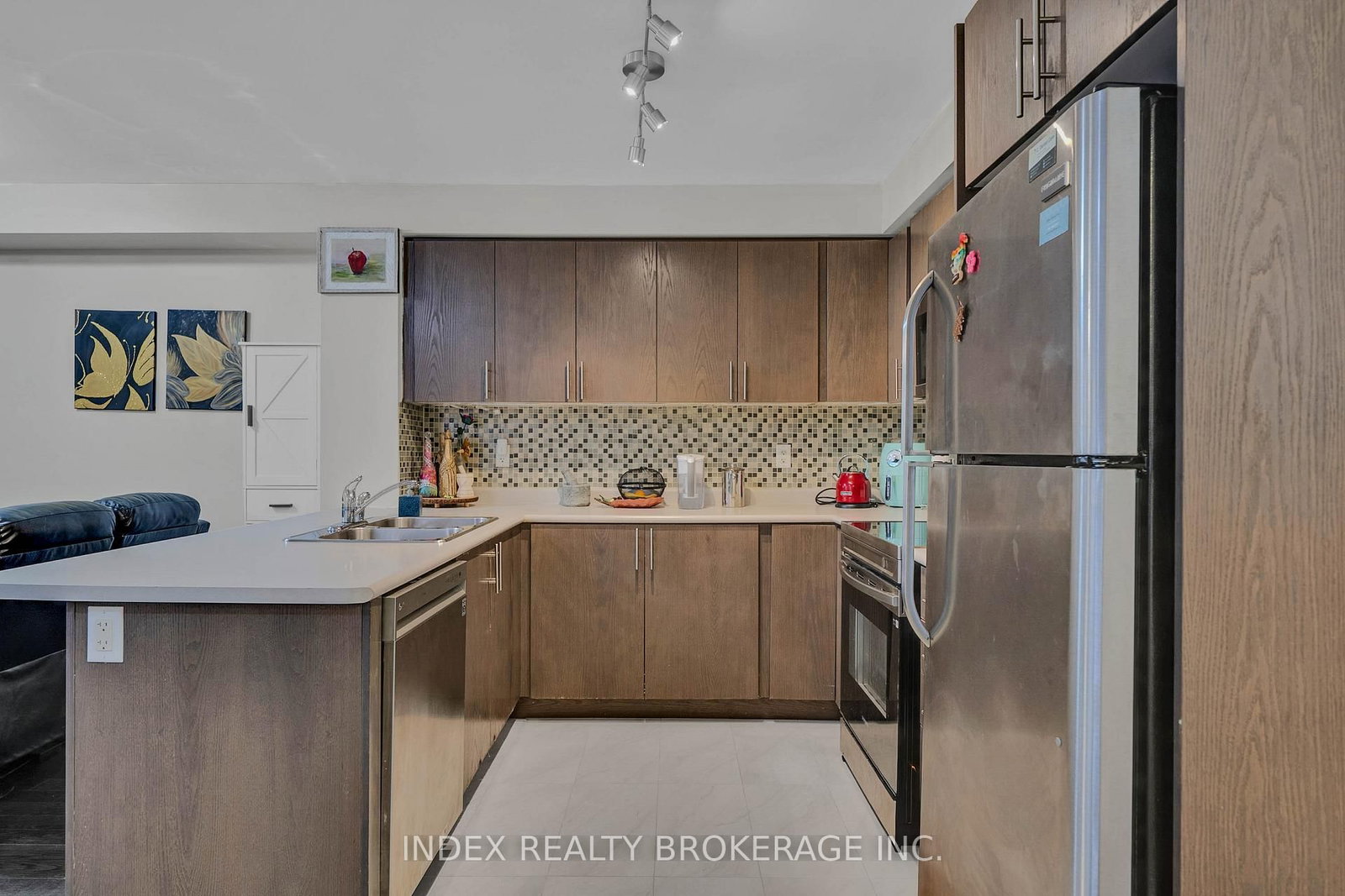 806 Mccue Drive - Photo 15