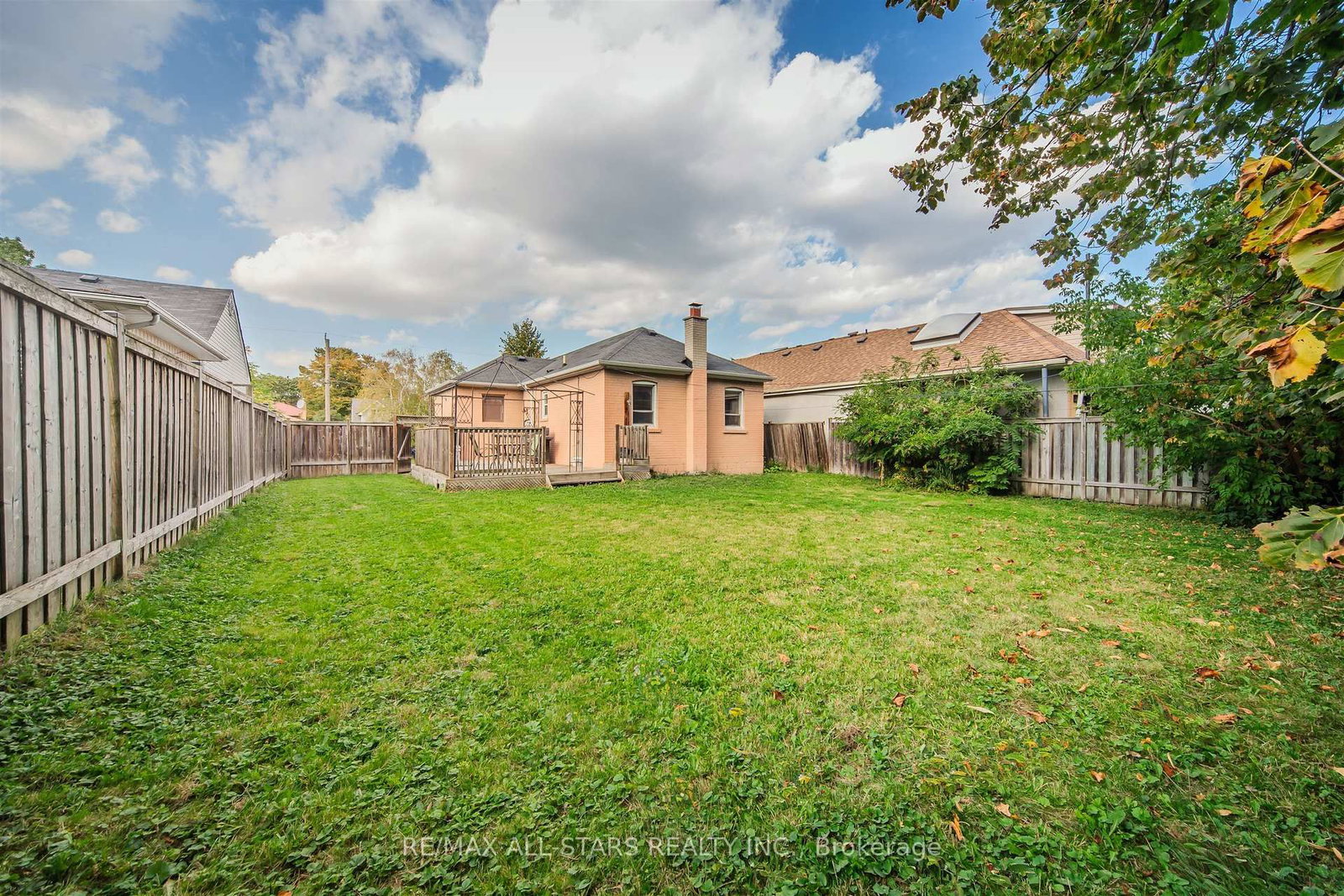 Detached House for sale at 27 Martindale Road, Toronto, Ontario, M1M 2B8 - Cliffcrest - MLS: E13020650