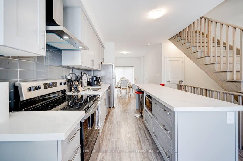 1649 Pleasure Valley Path, Oshawa, L1G 0E3 | Image 3