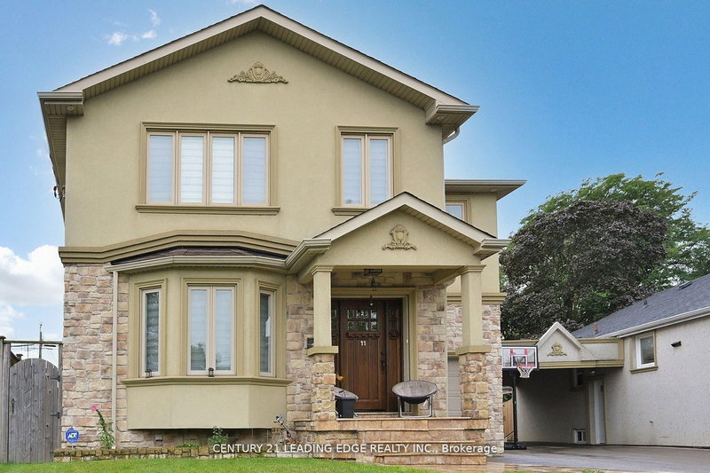 11 Bellvare Cres, Toronto, M1R 2M8 | Image 2