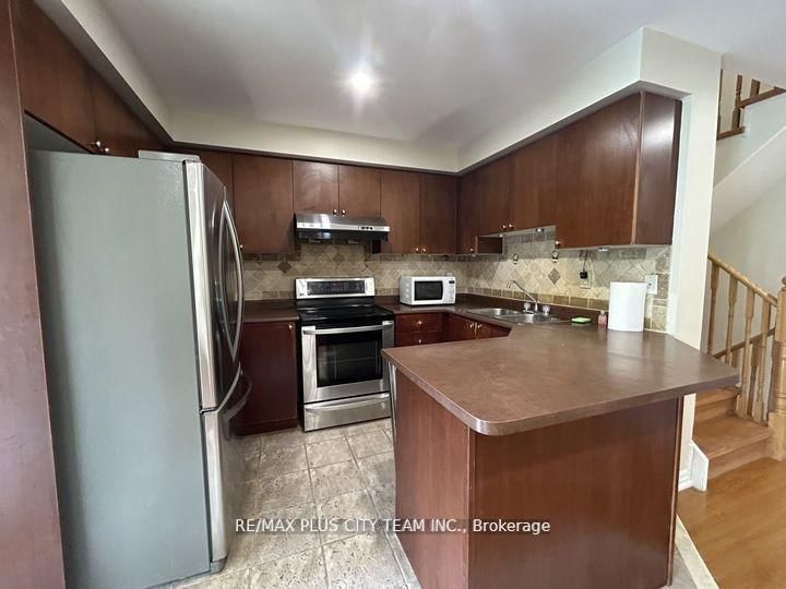 10 Cullcastle Street W - Photo 10