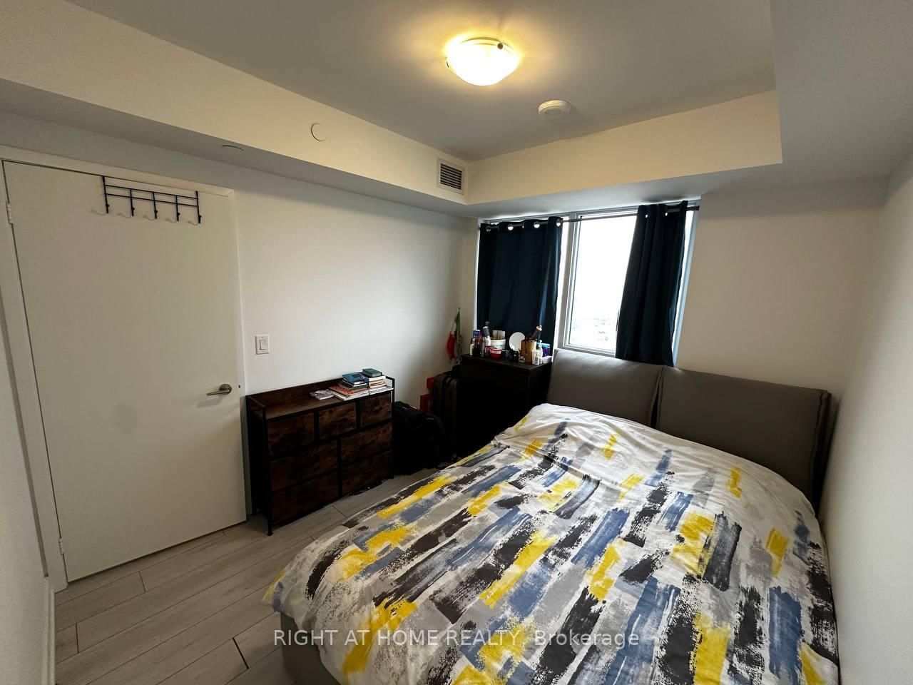 2033 Kennedy Road, Unit 1802 - Photo 11