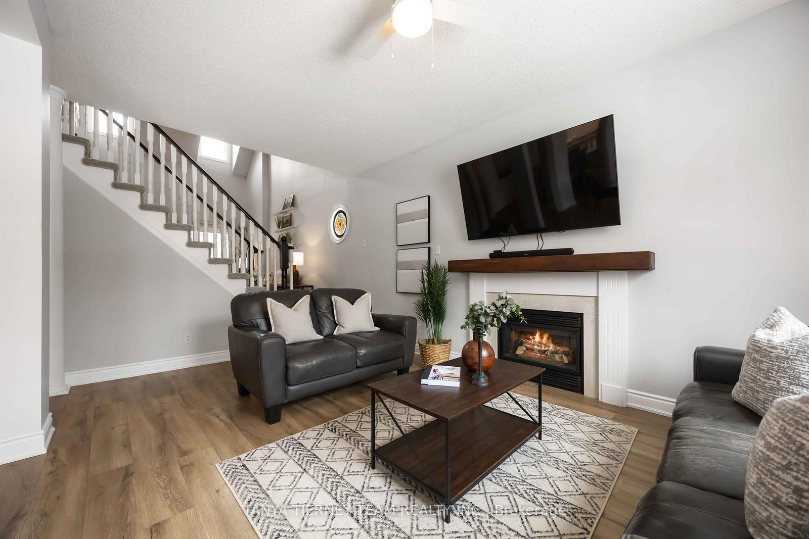 140 Vipond Road - Photo 11