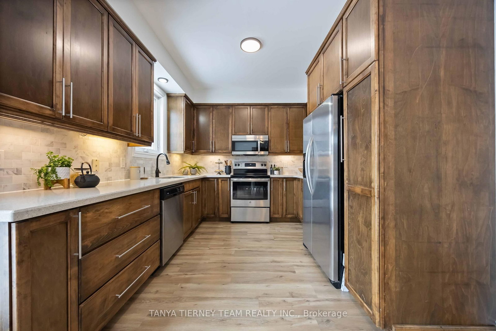 140 Vipond Road - Photo 17