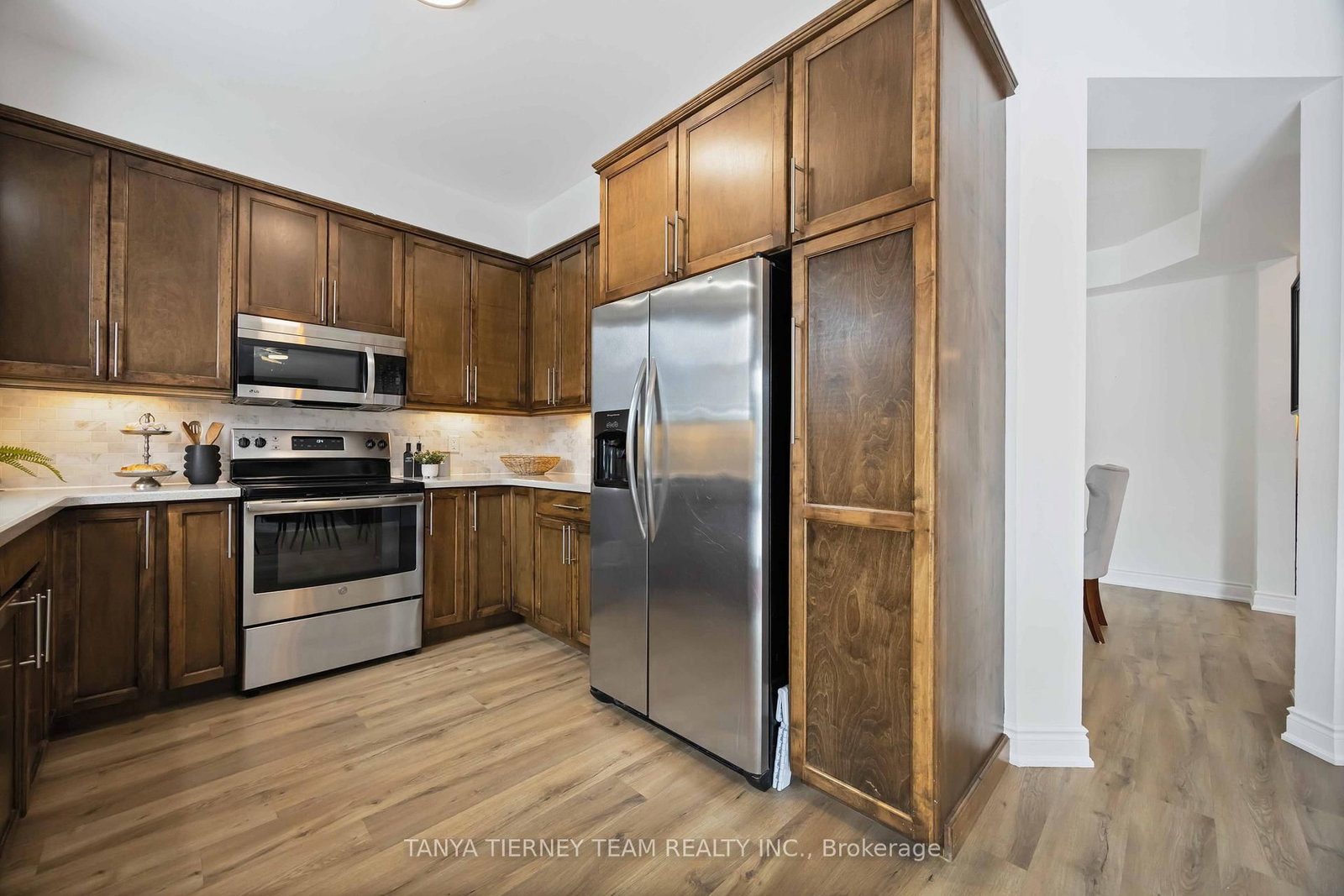 140 Vipond Road - Photo 18