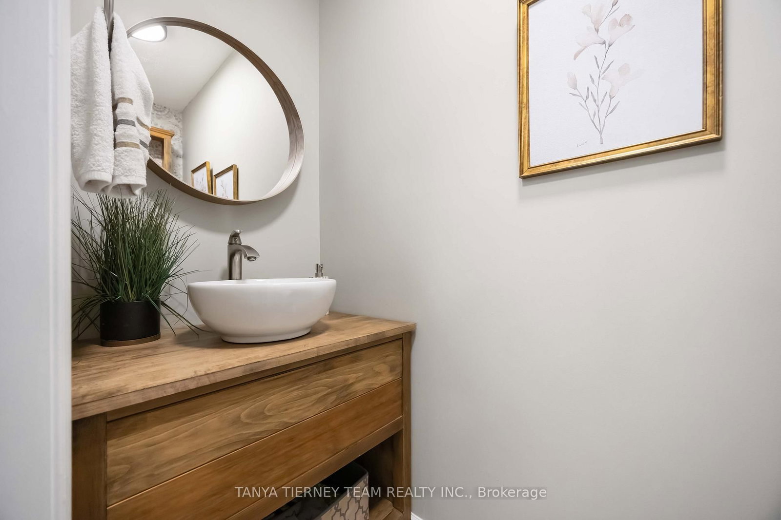 140 Vipond Road - Photo 20