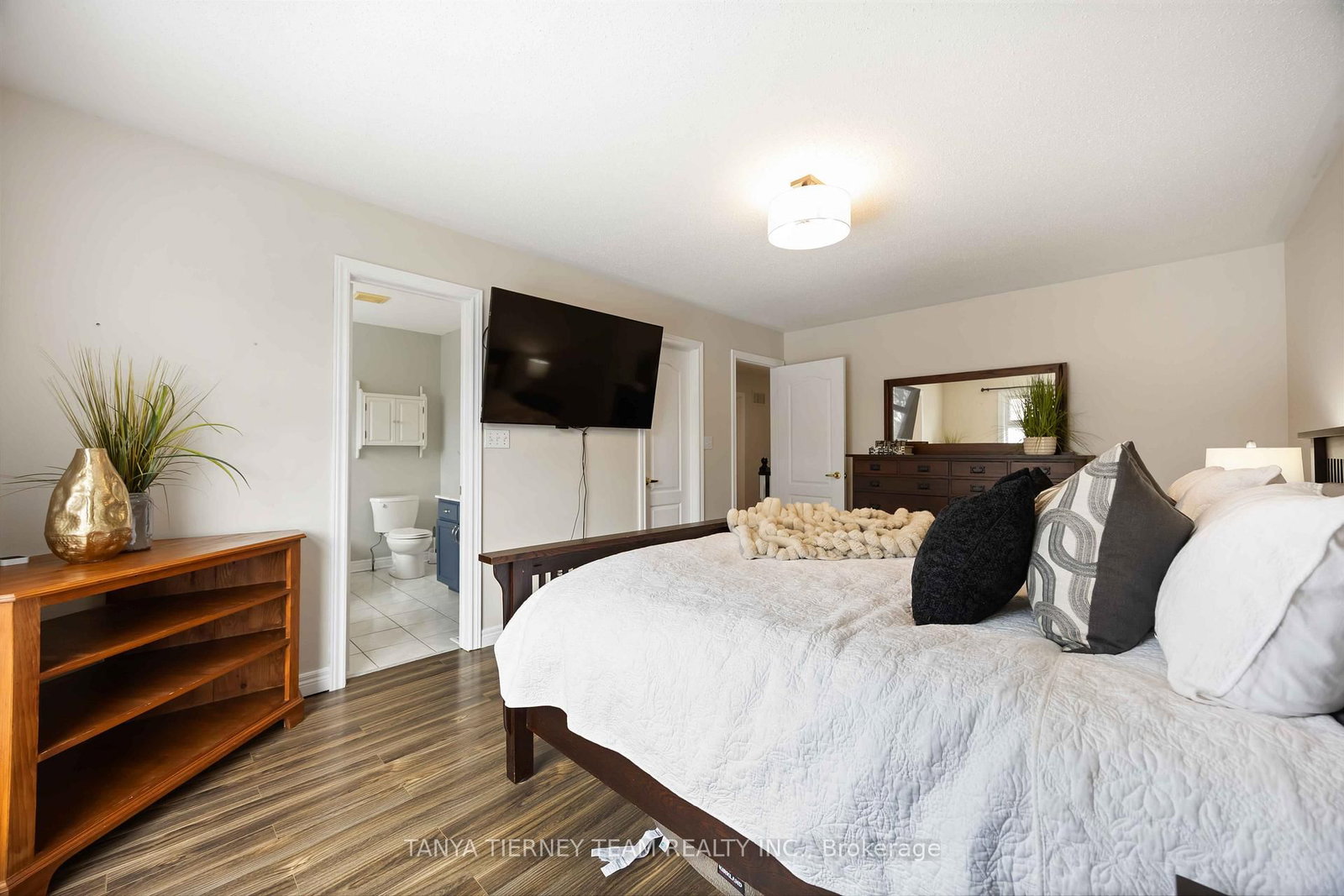 140 Vipond Road - Photo 25