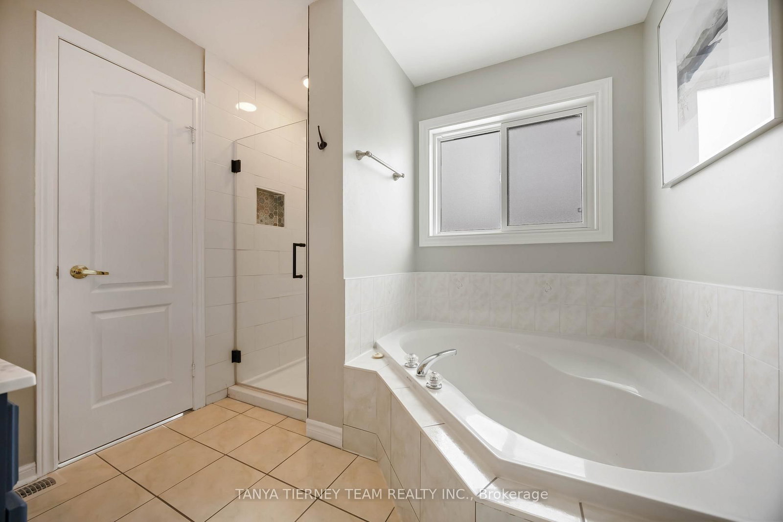 140 Vipond Road - Photo 27