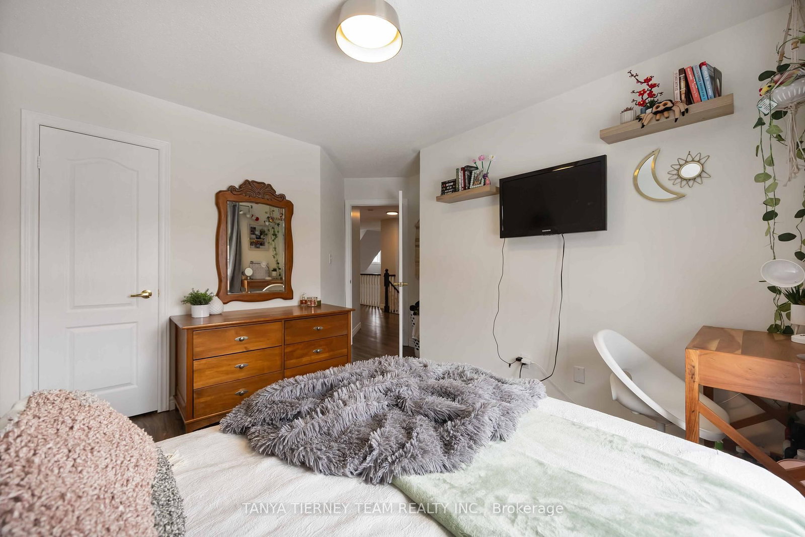 140 Vipond Road - Photo 29