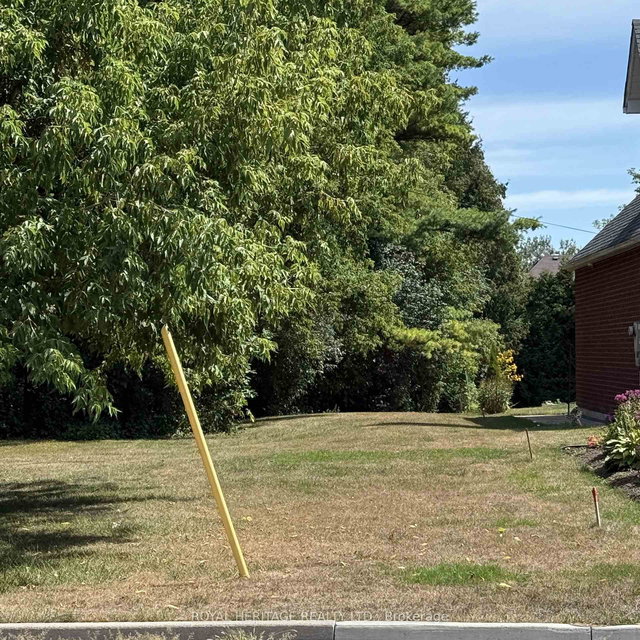 1835 Pine Grove Avenue