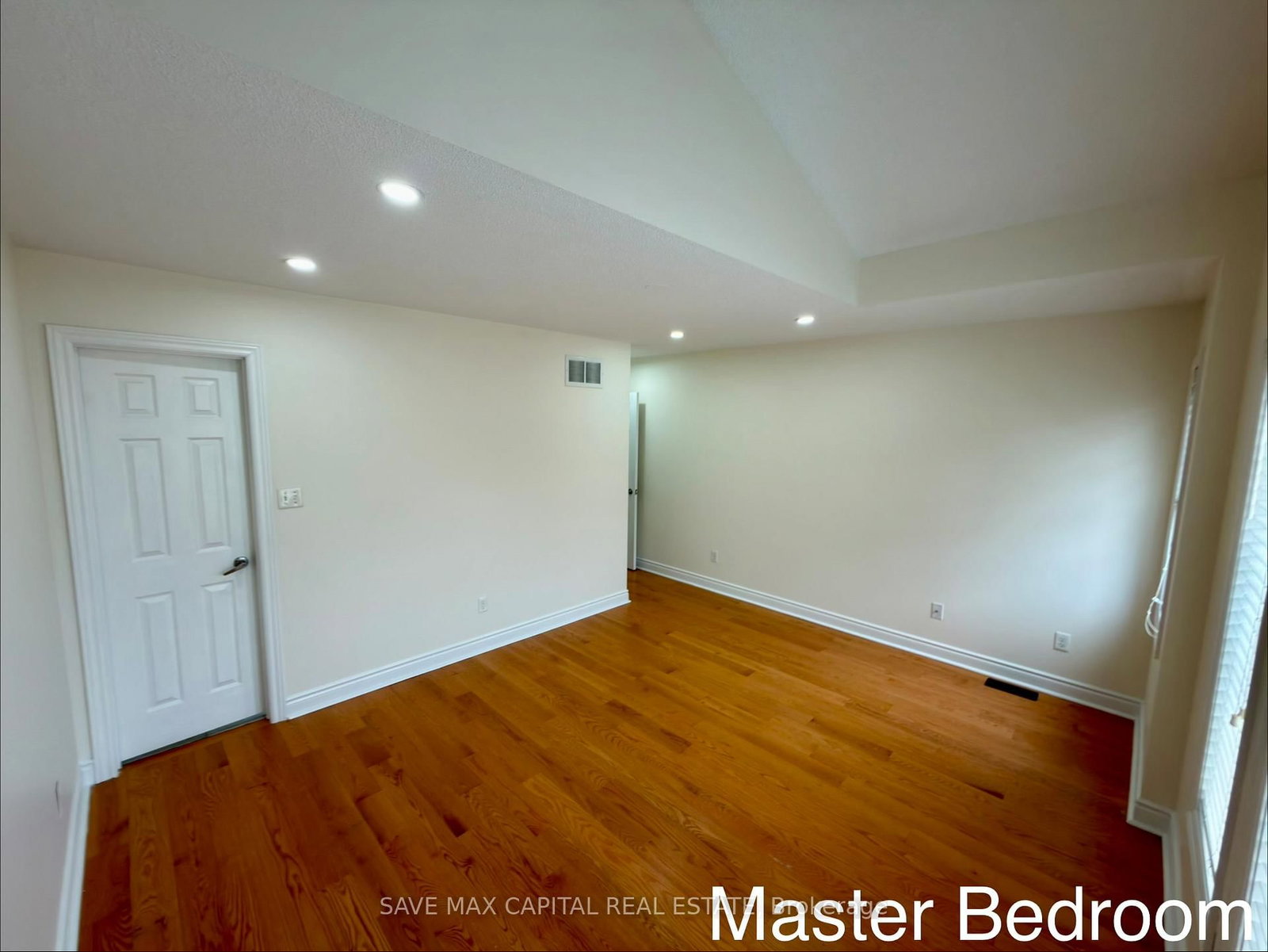 530 Kingston Road, Unit 19 - Photo 12