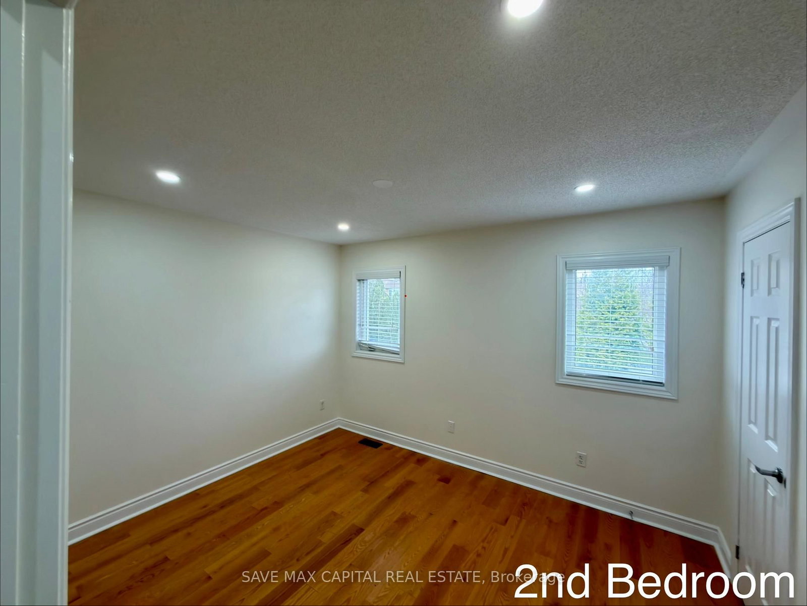 530 Kingston Road, Unit 19 - Photo 14