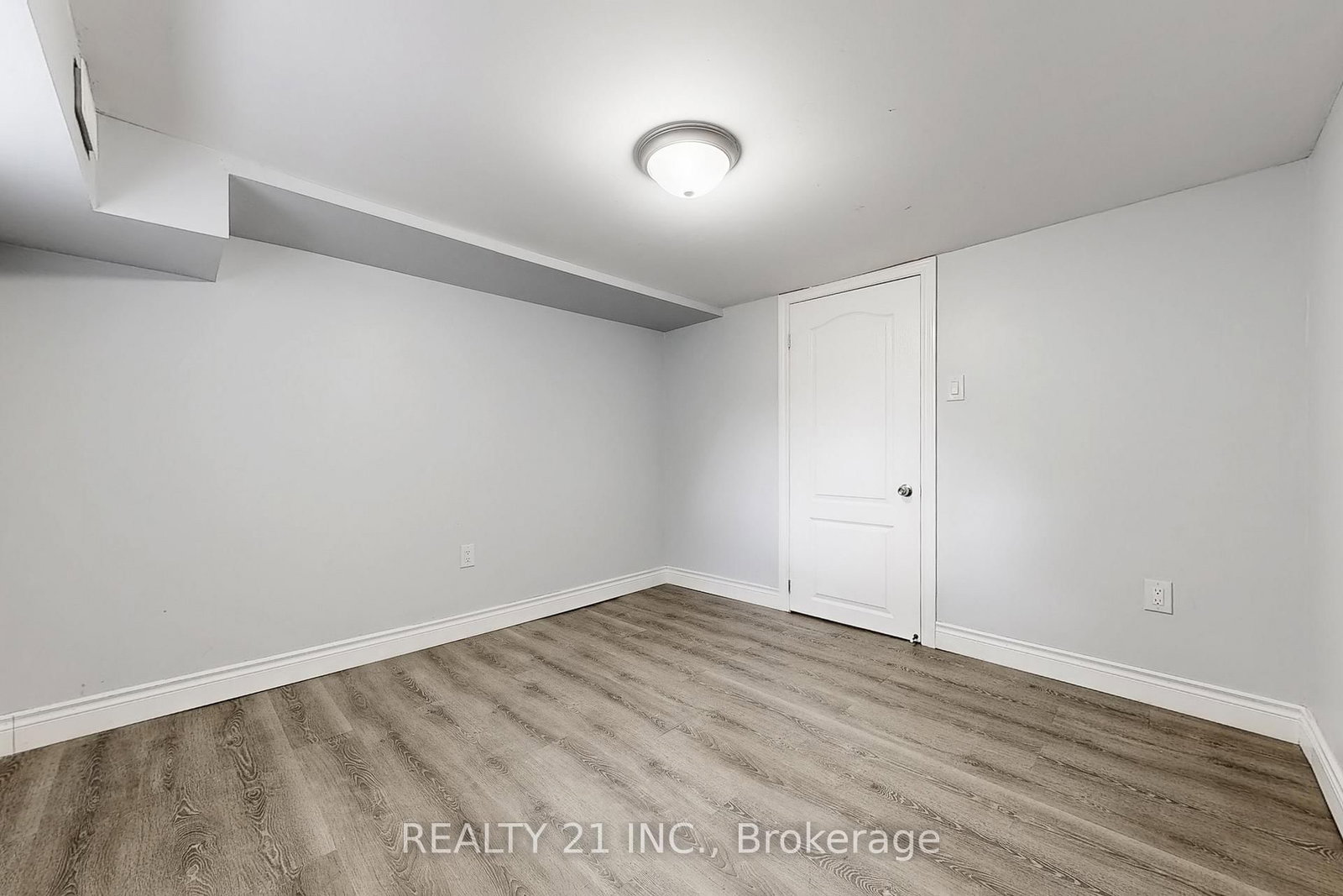 Detached House for sale at 125 S Woodrow Boulevard, Toronto, Ontario, M1N 3L8 - Birchcliffe-Cliffside - MLS: E13021748