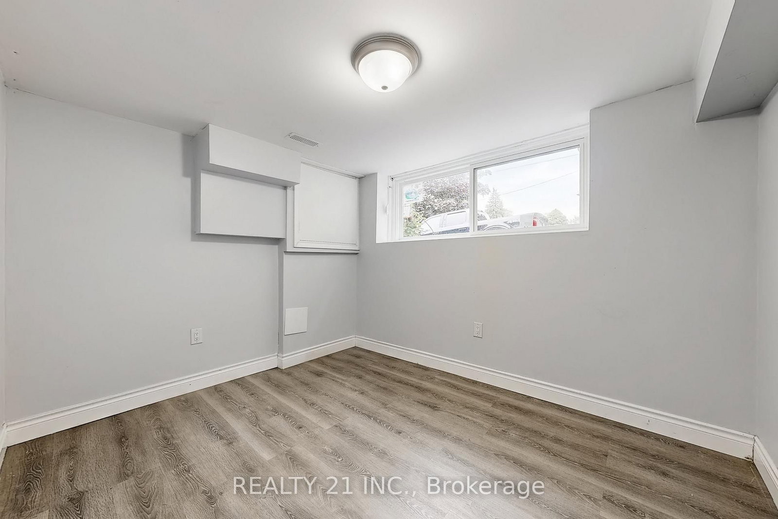 Detached House for sale at 125 S Woodrow Boulevard, Toronto, Ontario, M1N 3L8 - Birchcliffe-Cliffside - MLS: E13021748