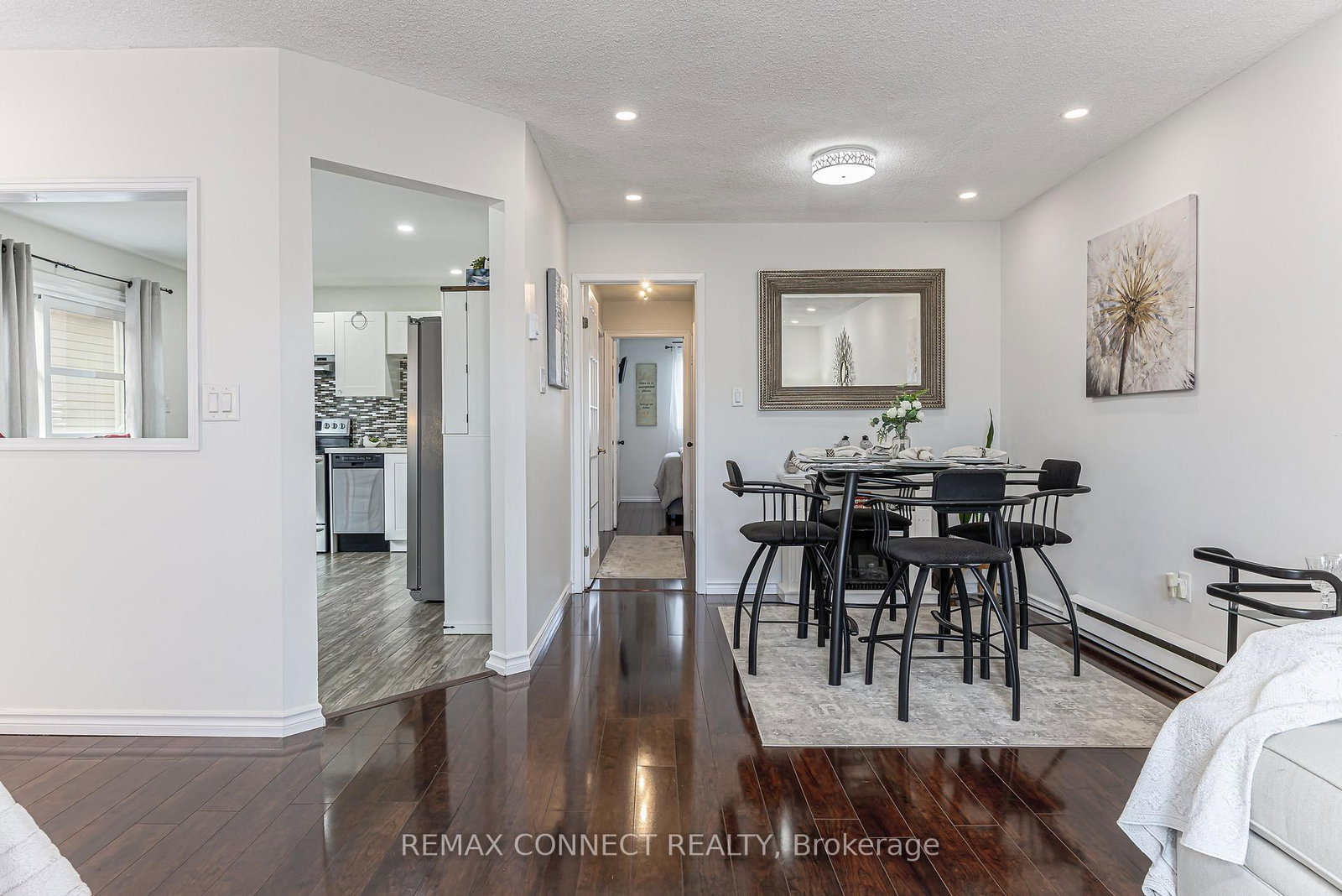 594 Waverly Street N - Photo 14