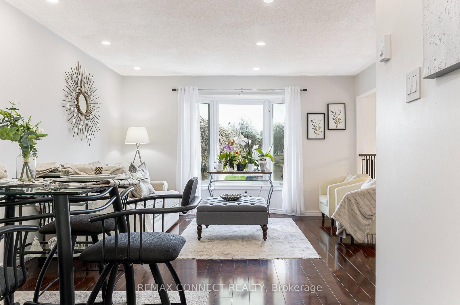 594 Waverly Street N - Photo 20