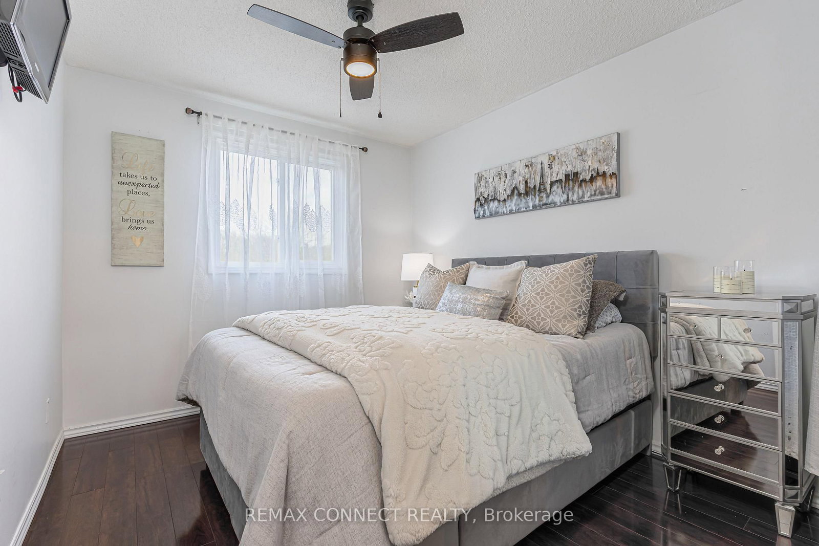 594 Waverly Street N - Photo 22