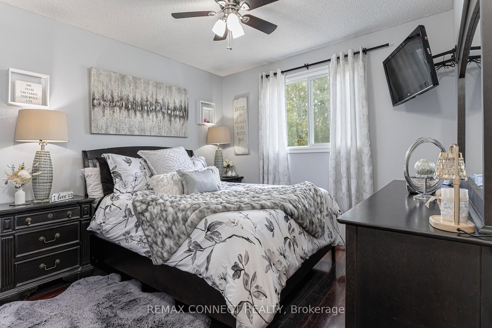 594 Waverly Street N - Photo 24