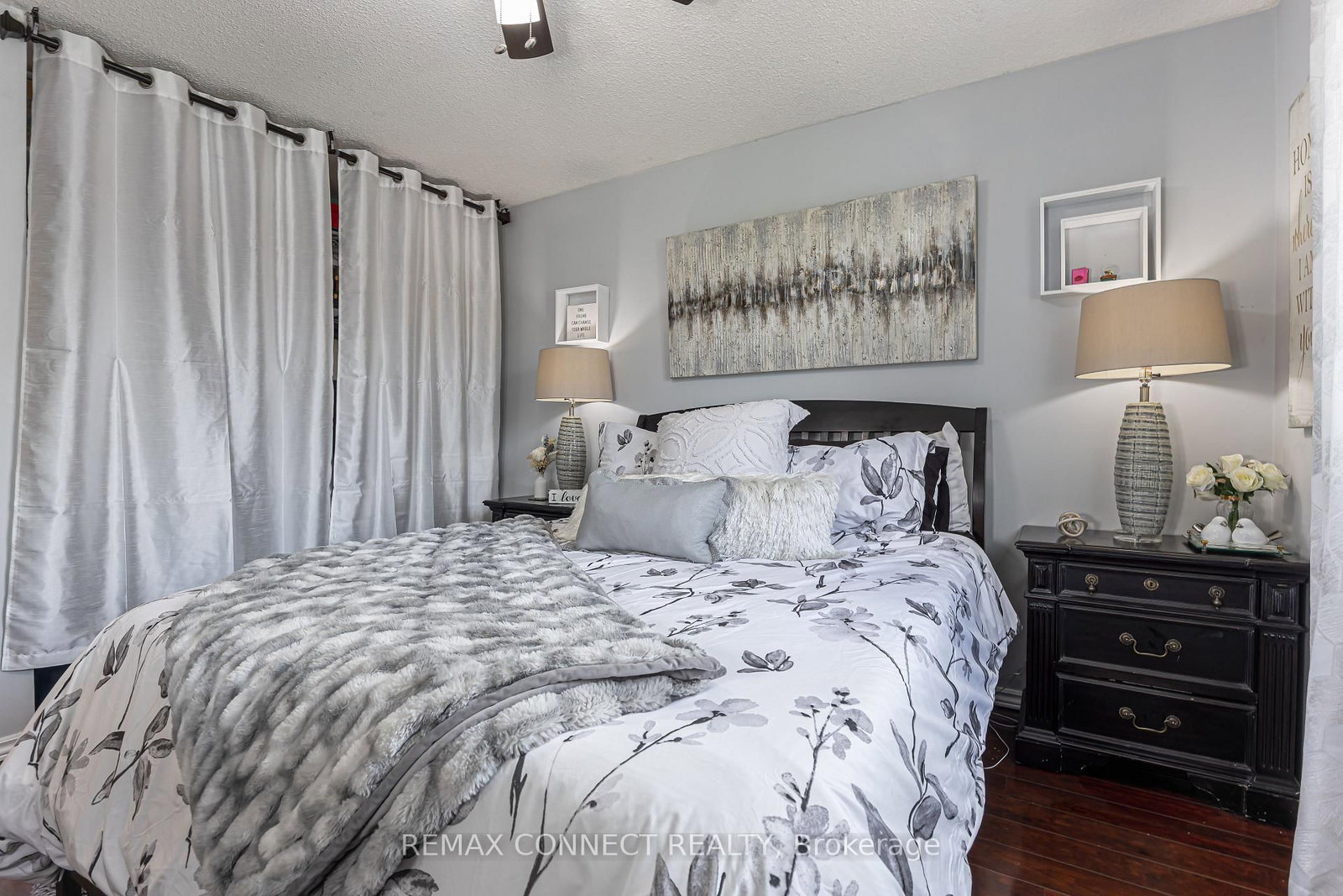 594 Waverly Street N - Photo 25