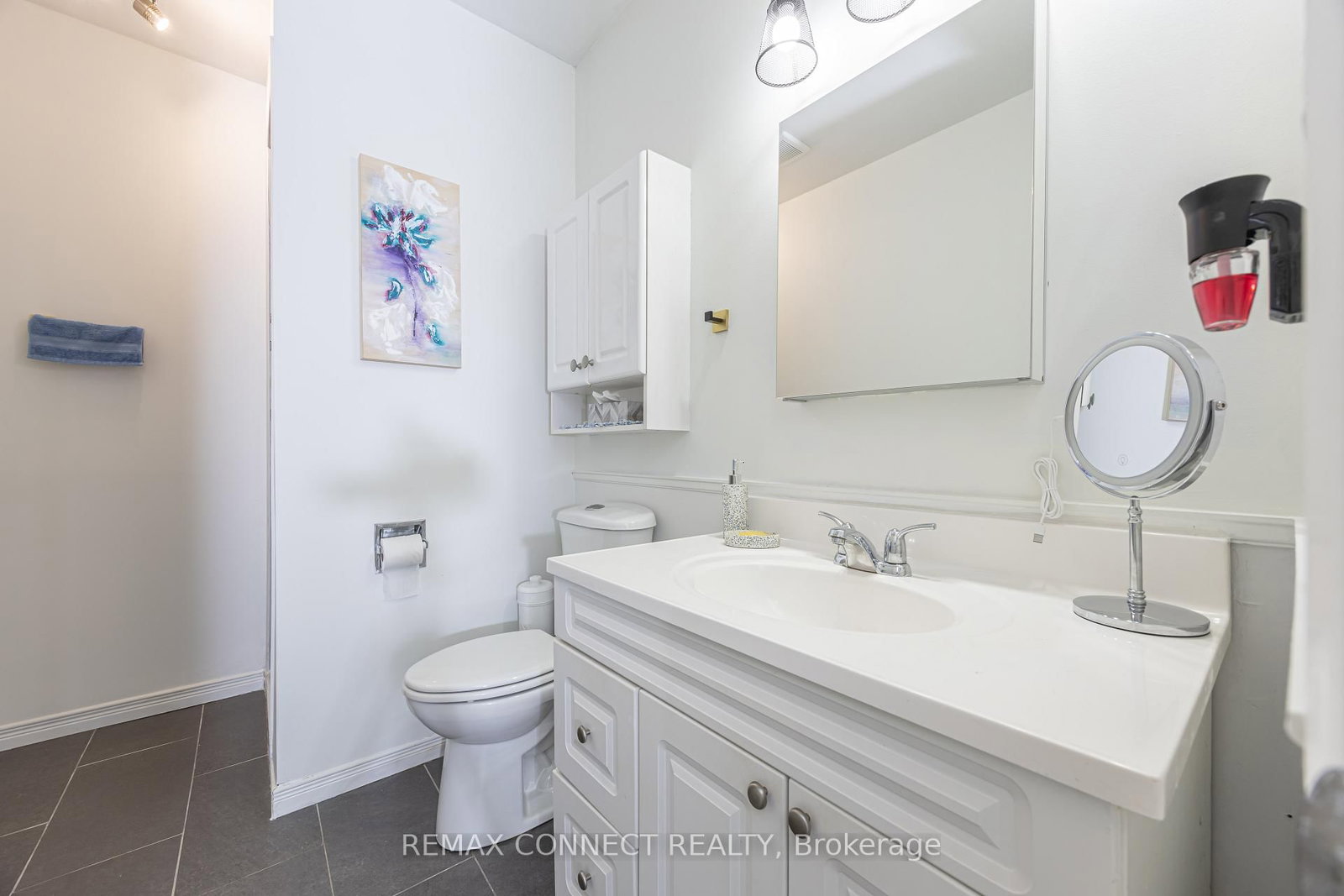 594 Waverly Street N - Photo 30