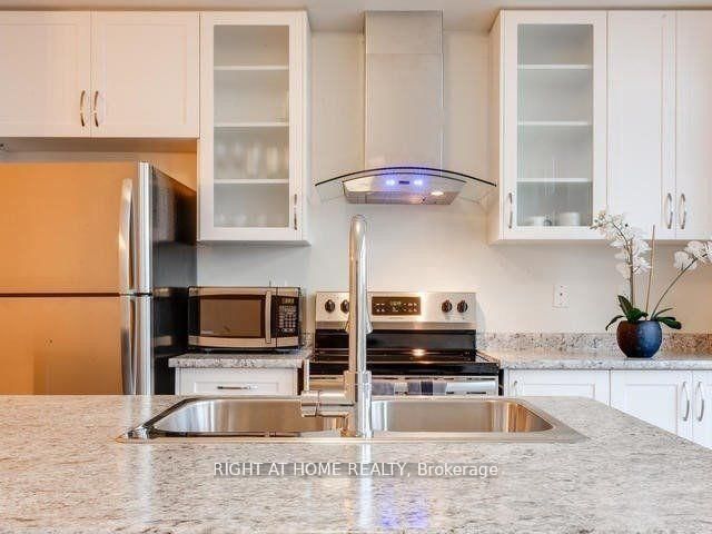 34 - 384 Arctic Red Drive