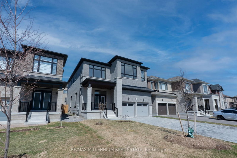 1210 Plymouth Dr, Oshawa, L1L 0T4 | Image 2