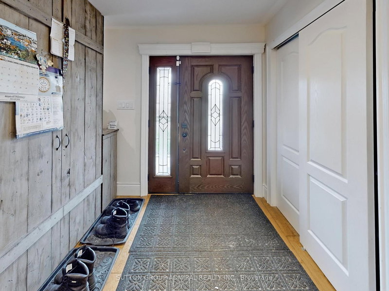 128 Sutherland Ave, Oshawa, L1G 2G5 | Image 2