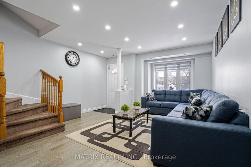 806 - 28 Rosebank Dr, Toronto, M1B 5Z1 | Image 3