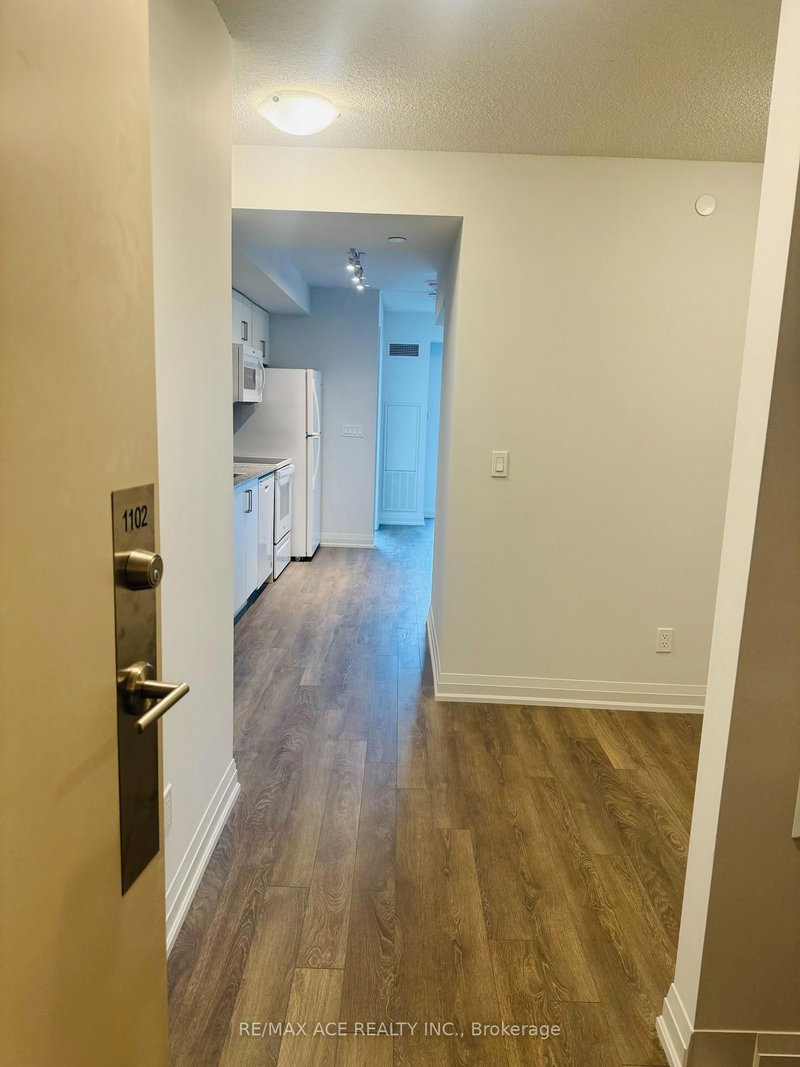 1102 - 20 Meadowglen Pl, Toronto, M1G 0A9 | Image 2