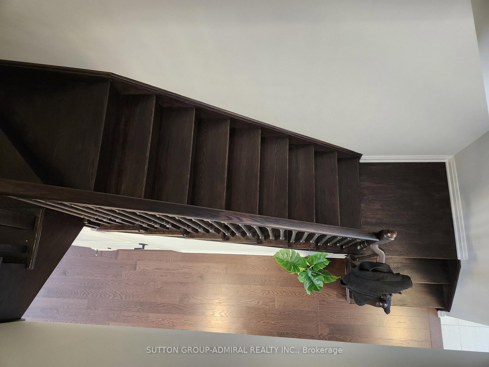 984 Crowsnest Hollow - Photo 18