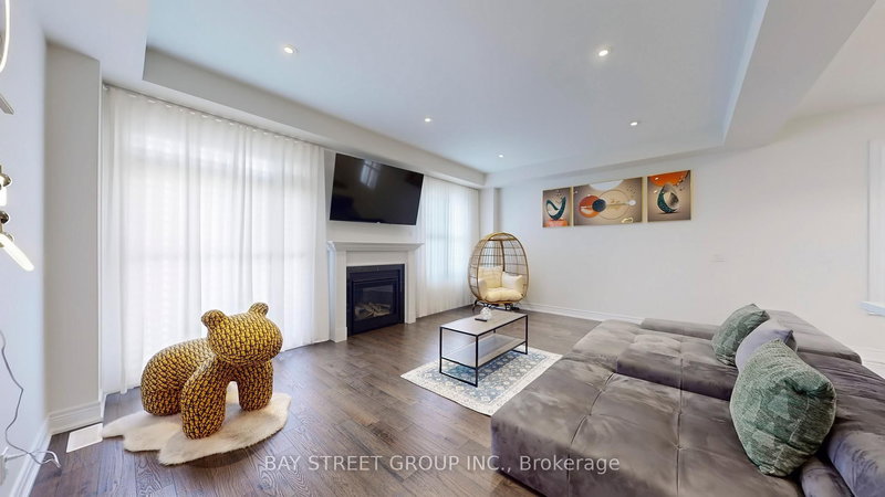 110 Christine Elliott Ave, Whitby, L1P 0E1 | Image 2