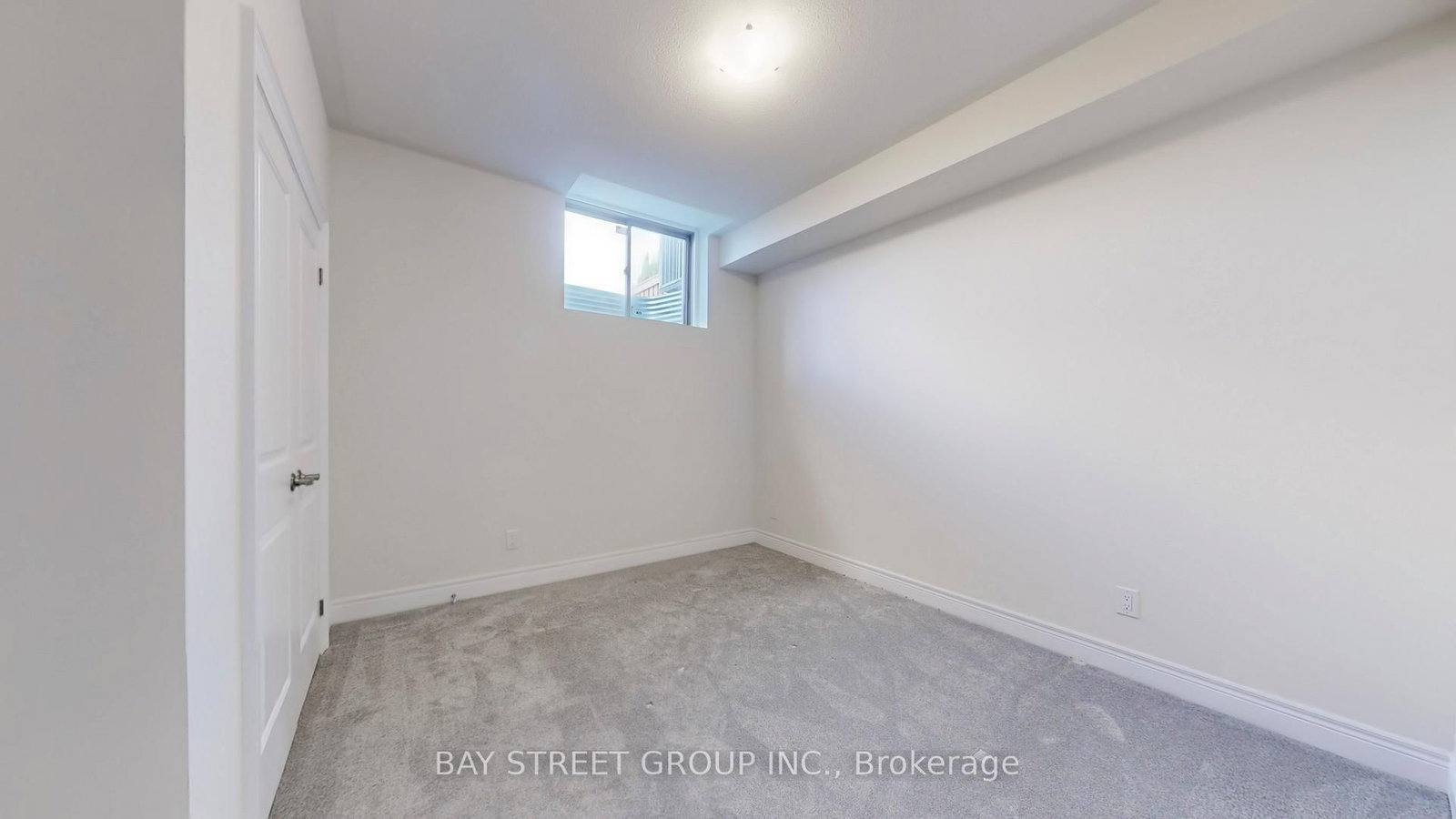 110 Christine Elliott Avenue - Photo 32