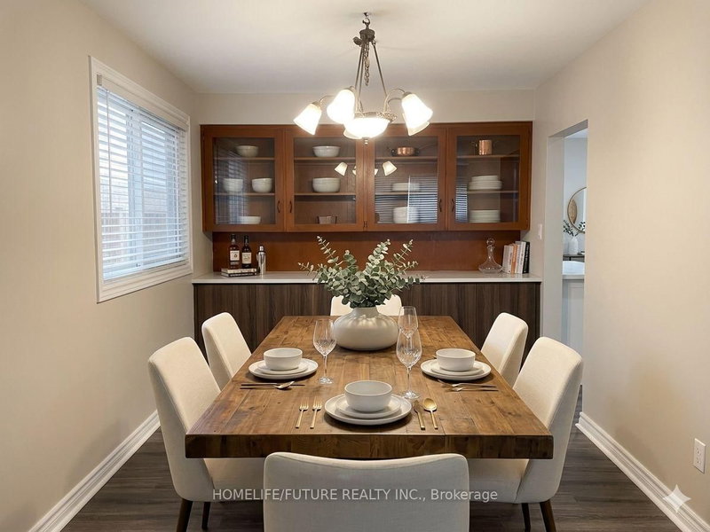 555 Colin Rd, Oshawa, L1K 0Y7 | Image 3