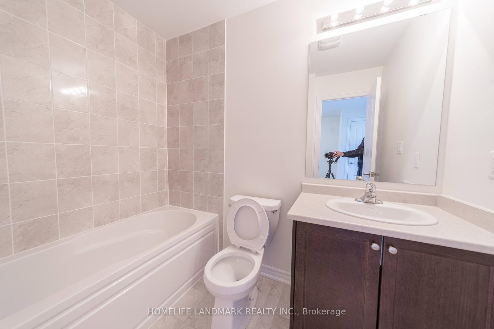 1195 Rexton Drive - Photo 12