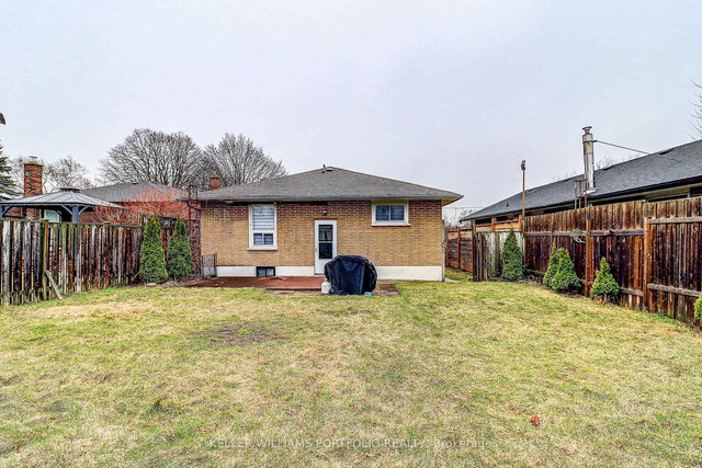 Upper Level - 962 Willowdale Avenue