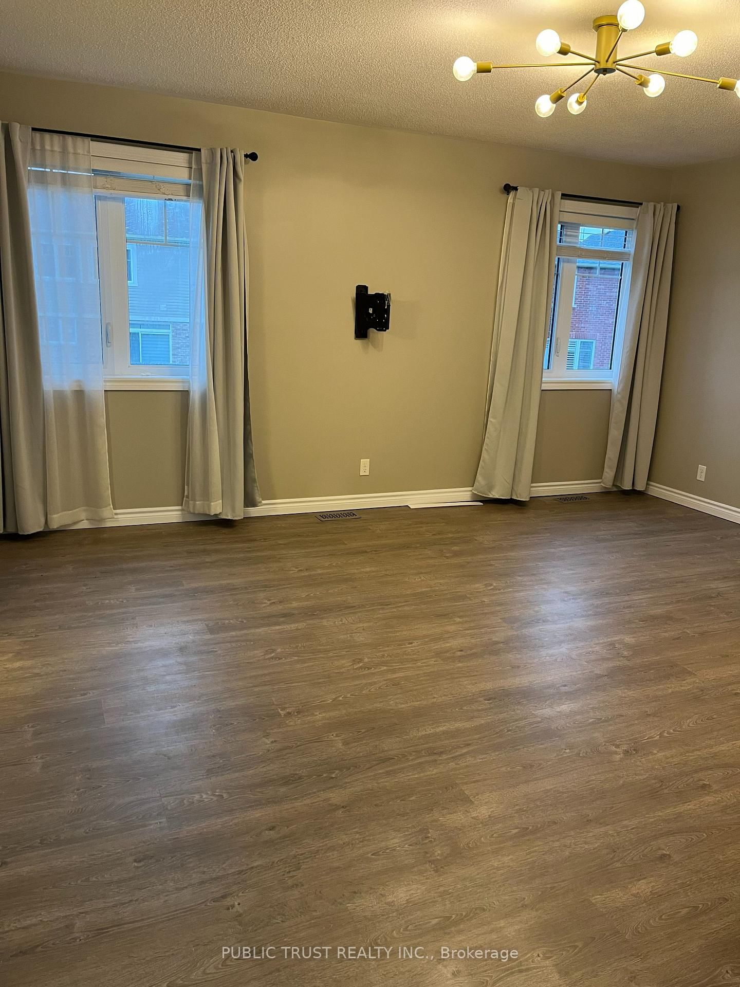 2360 Dobbinton Street - Photo 19