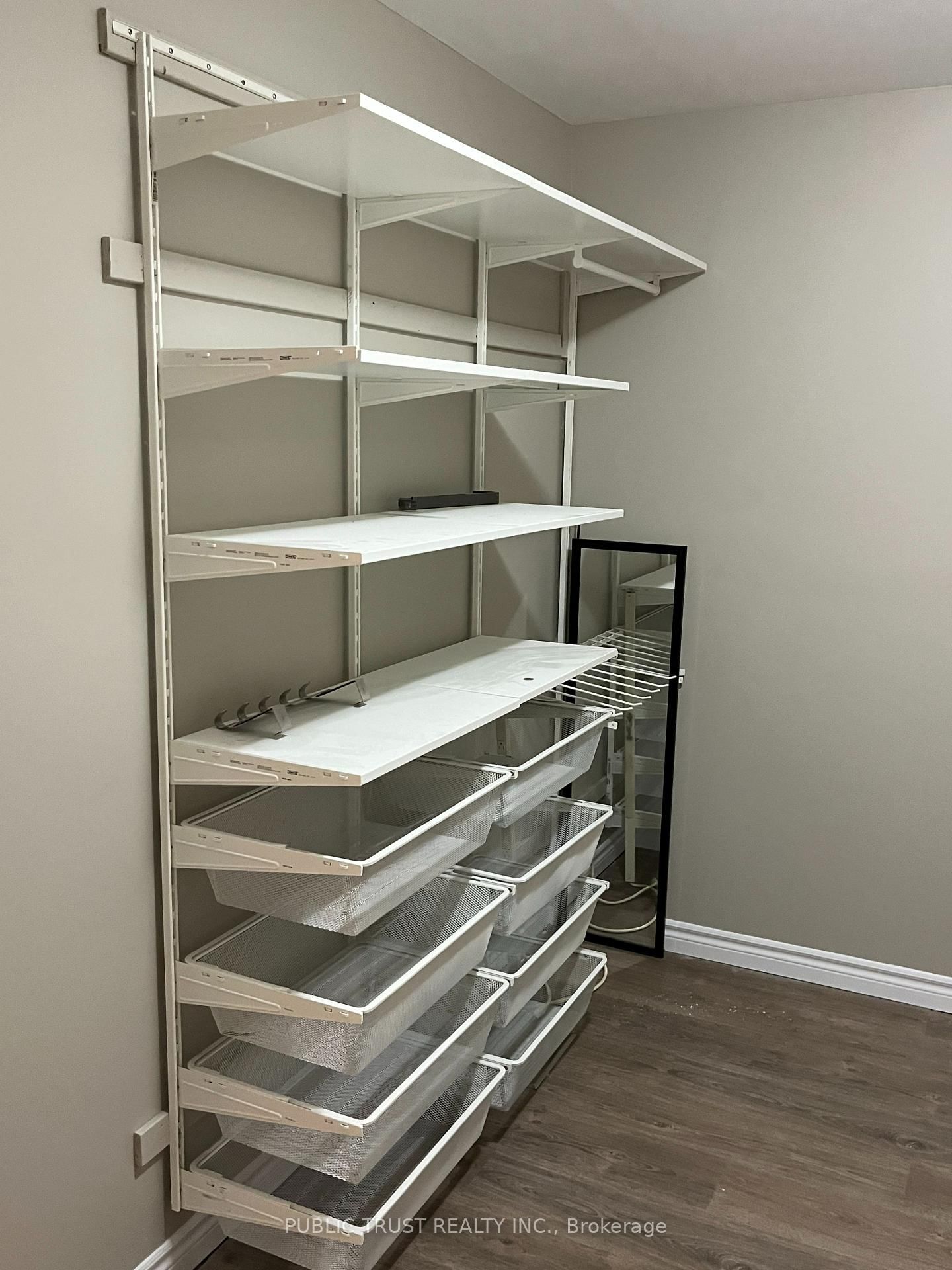 2360 Dobbinton Street - Photo 23