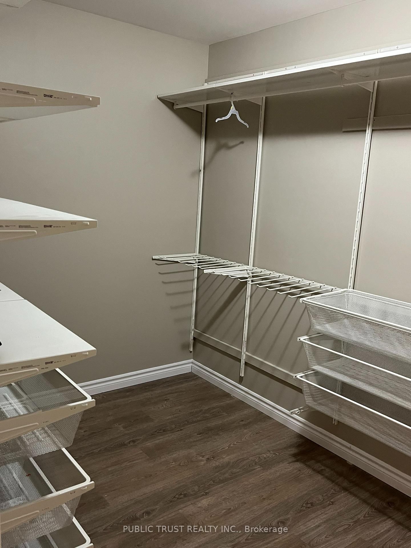 2360 Dobbinton Street - Photo 24