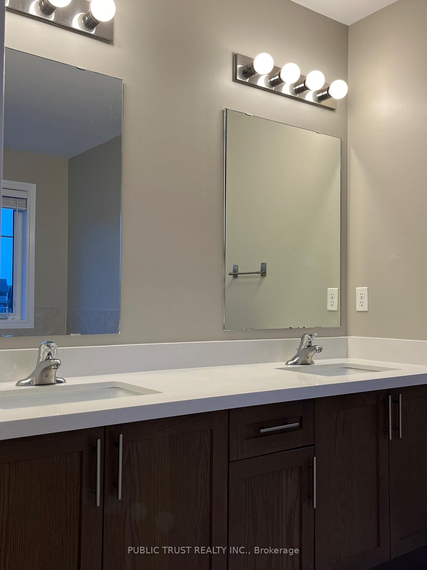 2360 Dobbinton Street - Photo 25