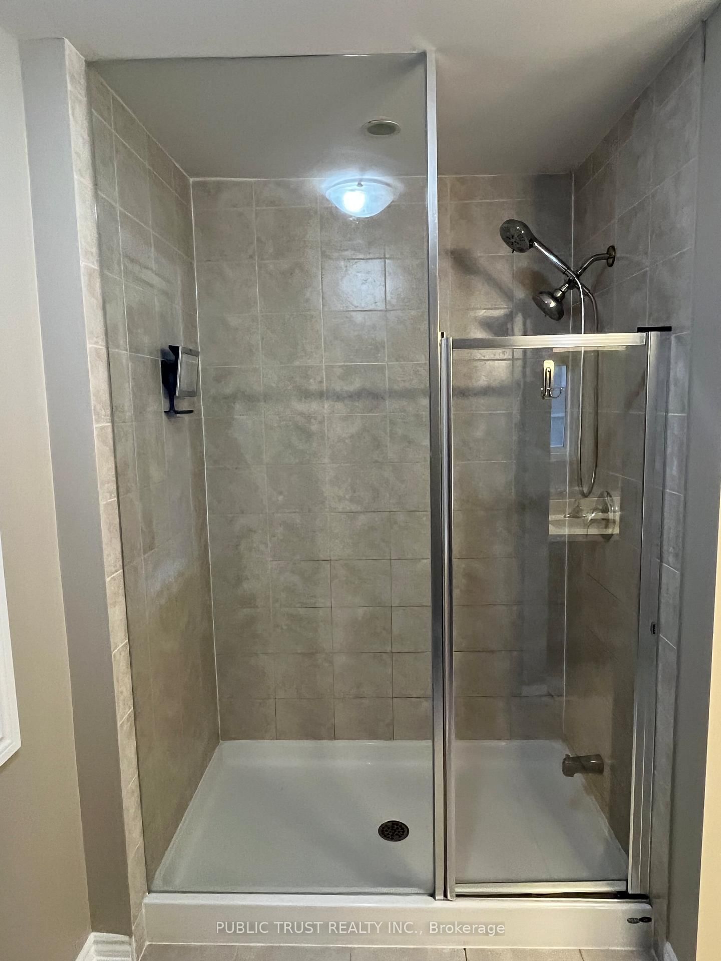 2360 Dobbinton Street - Photo 26