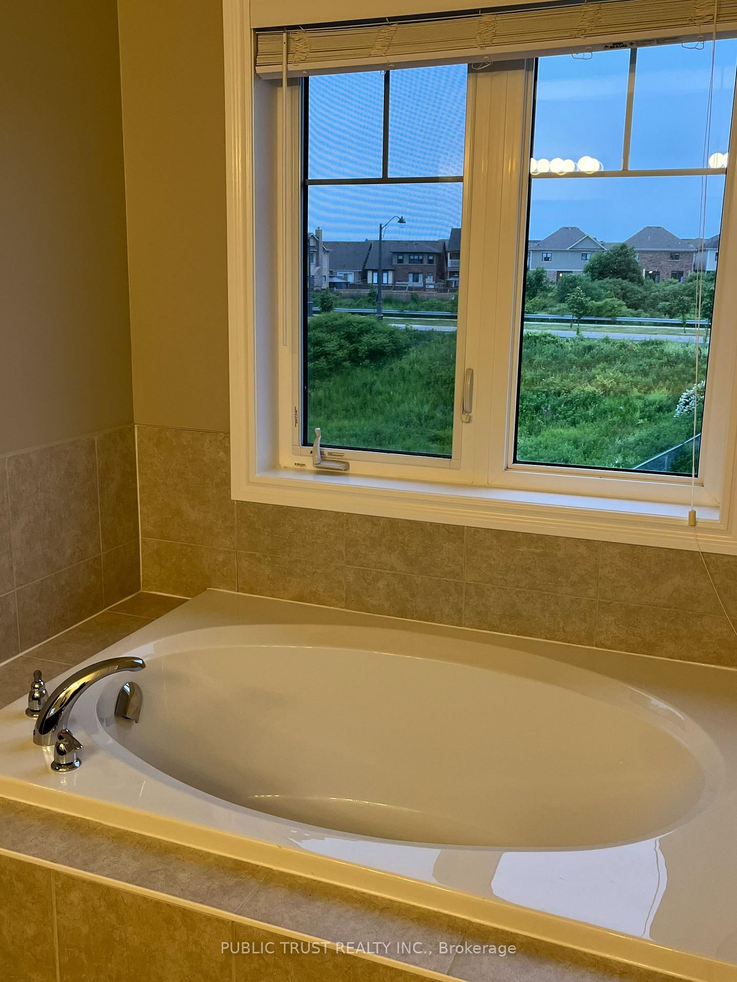 2360 Dobbinton Street - Photo 27