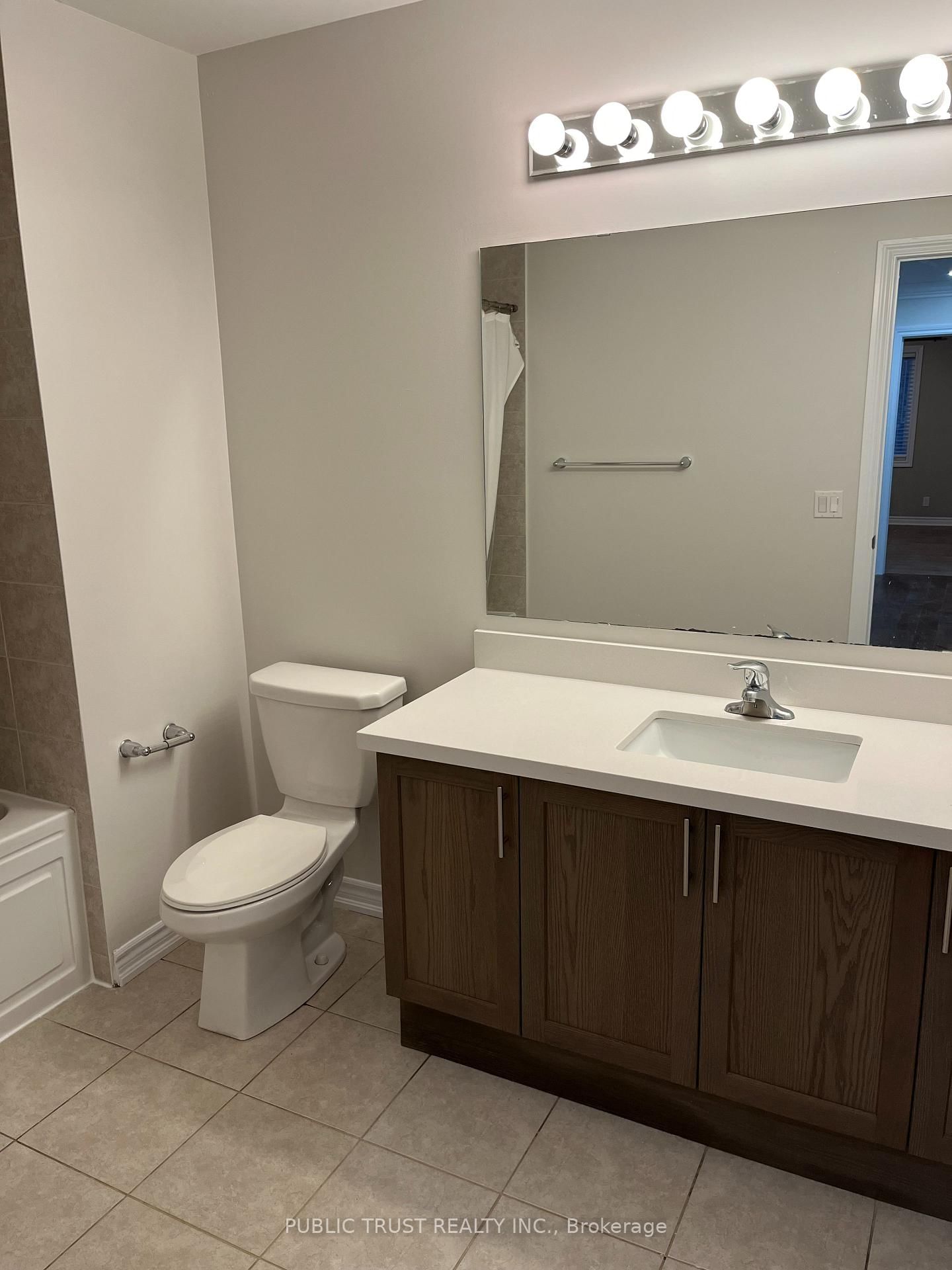 2360 Dobbinton Street - Photo 36