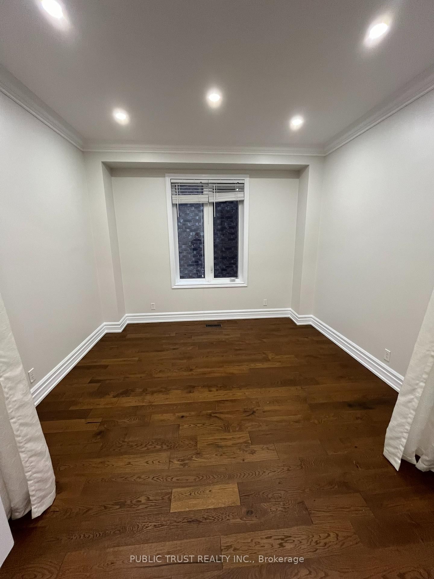 2360 Dobbinton Street - Photo 5