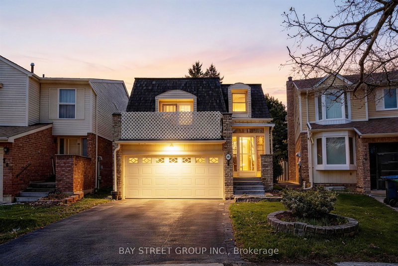 145 Sandyhook Sq, Toronto, M1W 3N6 | Image 2