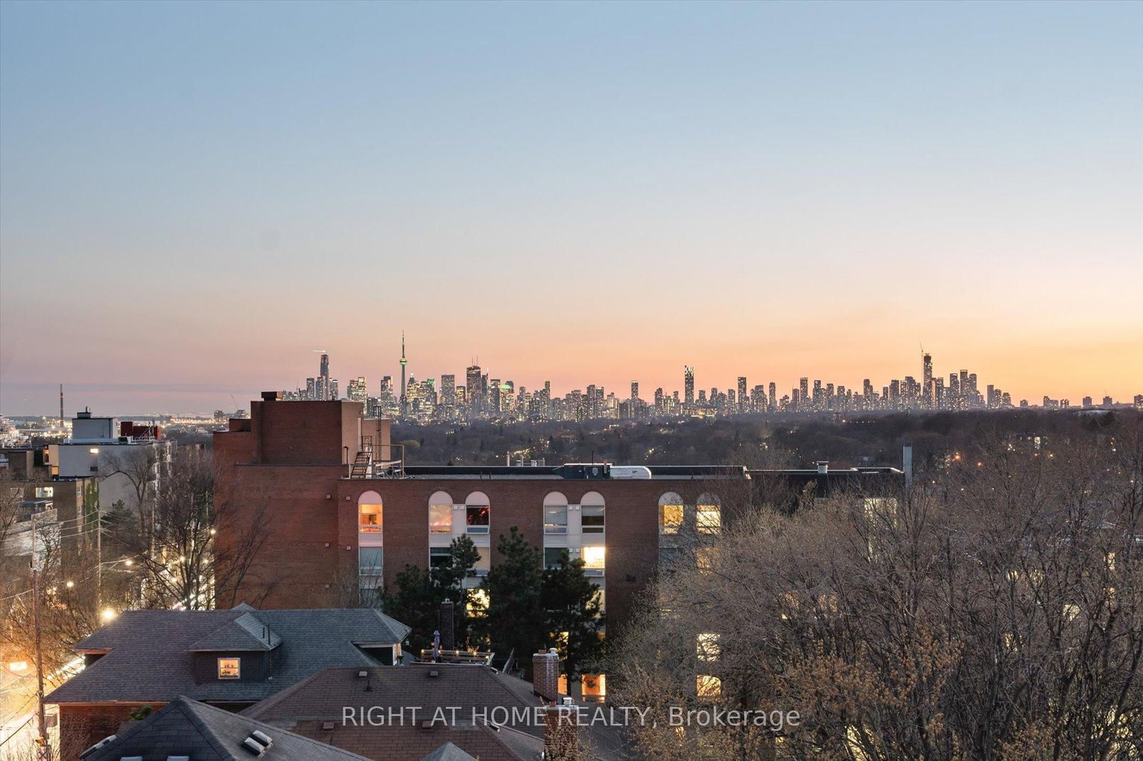580 Kingston Road, Unit 601 - Photo 29