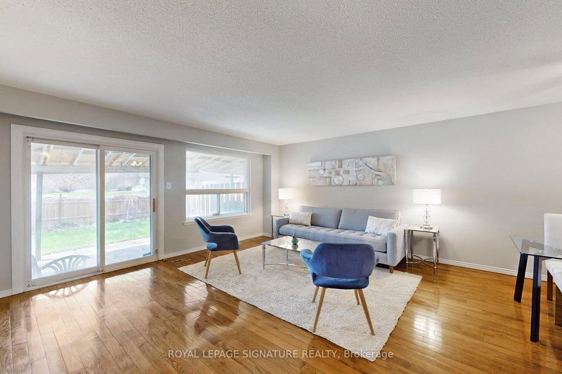 62 Valdor Dr, Toronto, M1V 1R4 | Image 3